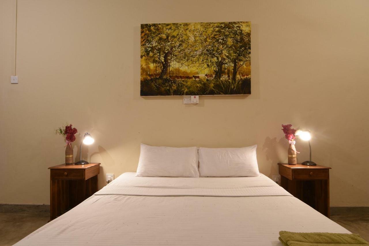 Captain'S Bird Safari Lodge Puttalam Exterior photo